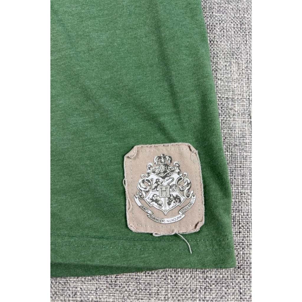 Harry Potter Slytherin Quidditch Team Captain Shirt M Universal Studios Green
