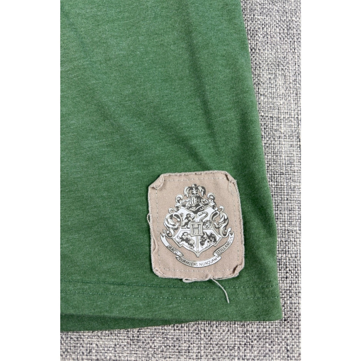 Harry Potter Slytherin Quidditch Team Captain Shirt M Universal Studios Green