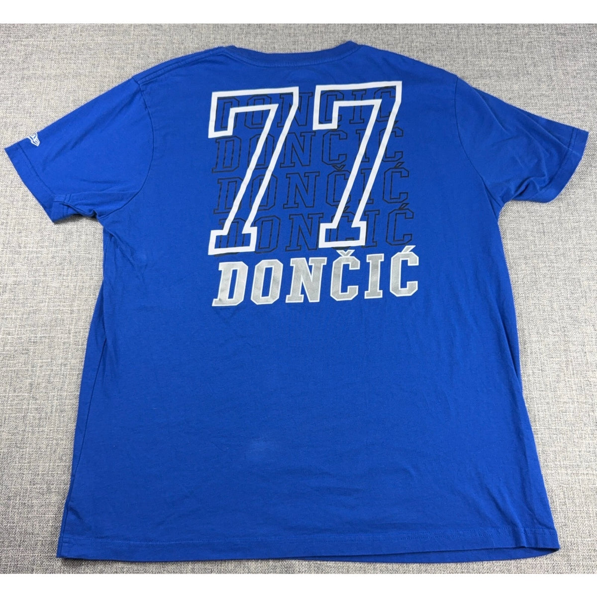 New Era Luka Doncic Dallas Mavericks #77 T Shirt Mens XL Blue NBA Graphic Tee