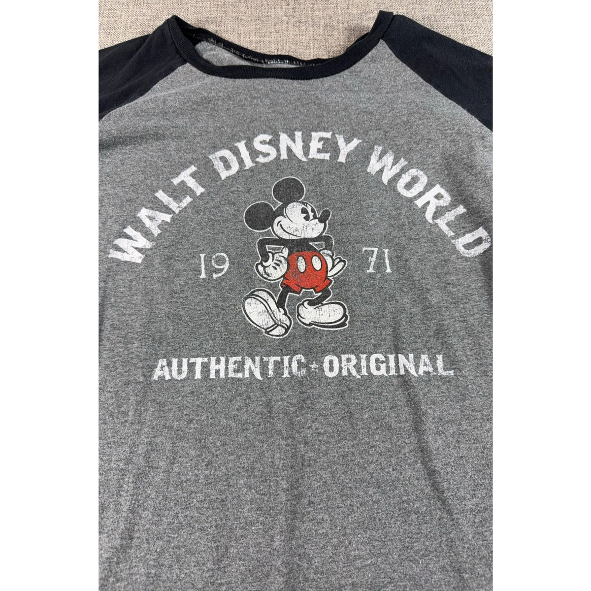Disney Parks Walt Disney World 1971 Mickey Mouse Raglan Shirt Mens XL Gray