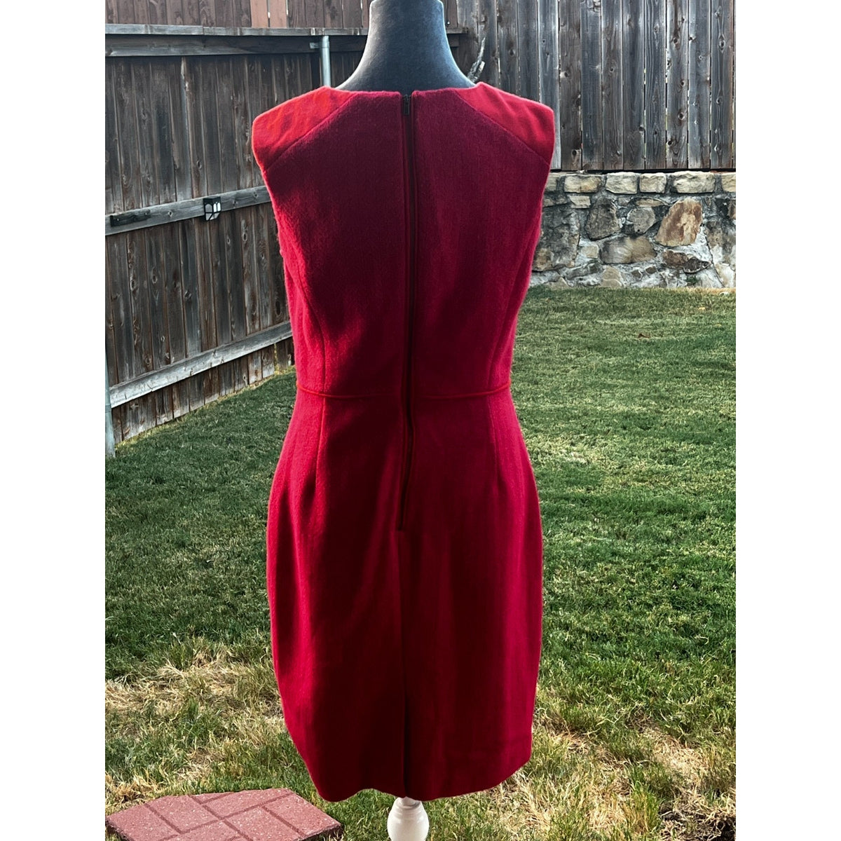 Banana Republic Womens 8 Red Sleeveless Sheath Dress Career Work Cocktail Zip