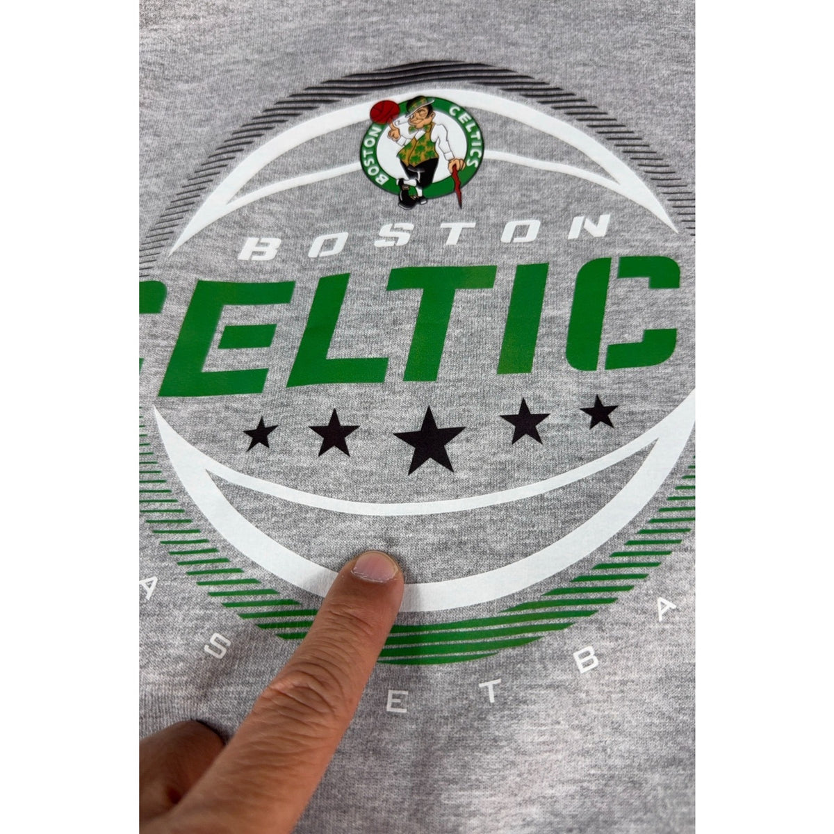 Boston Celtics Hoodie Mens M Gray NBA Gildan Pullover Basketball Sweatshirt