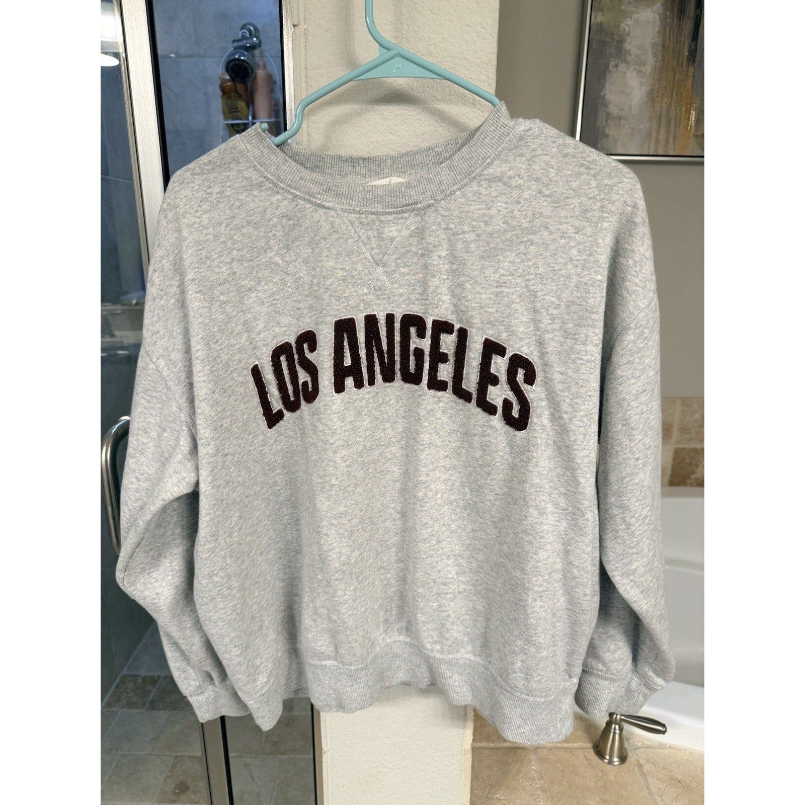 H&M Los Angeles Sweatshirt Women’s Medium Gray Cropped Crewneck Pullover Casual