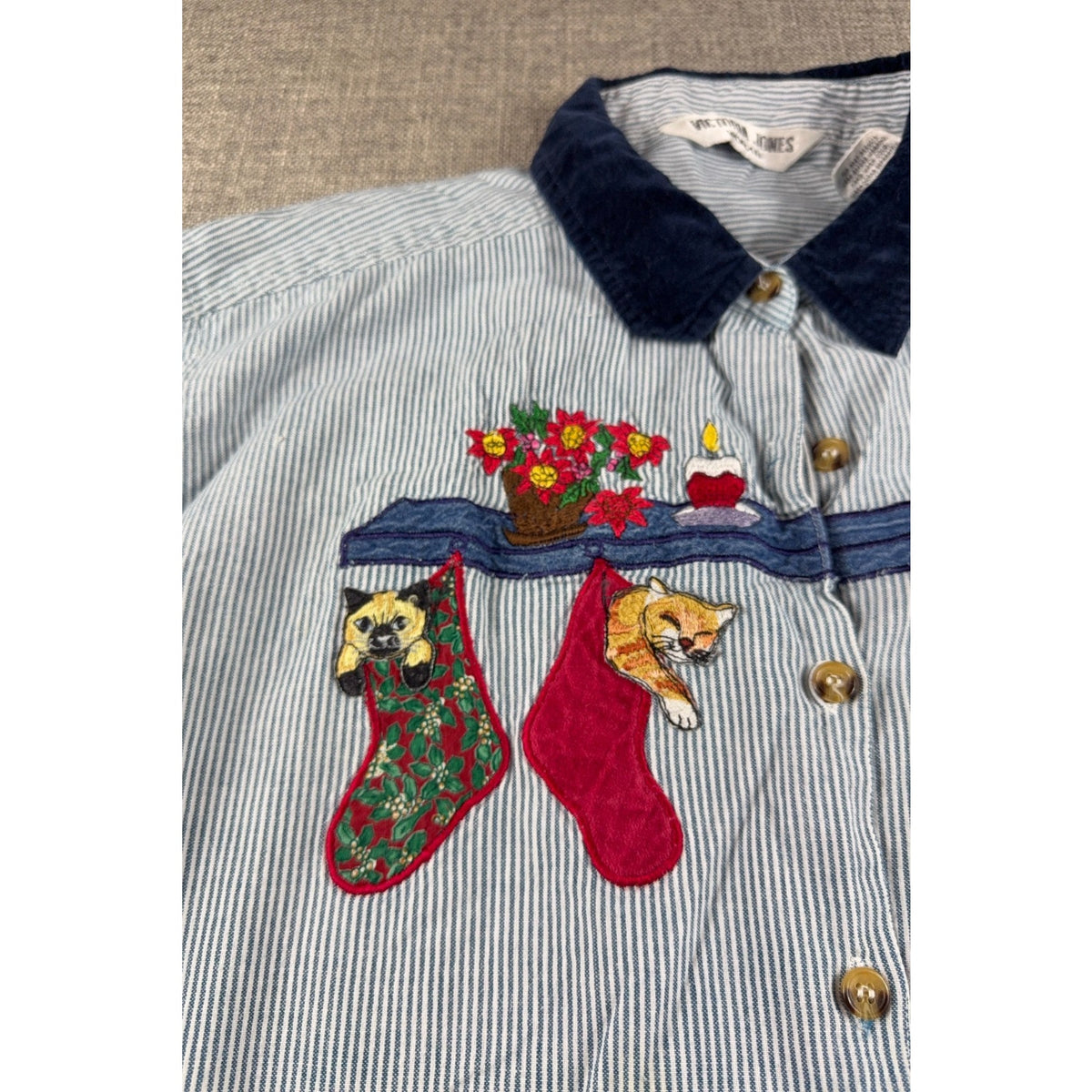 Vintage Victoria Jones Woman 22W/24W Cat Christmas Shirt Embroidered Holiday