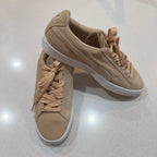 Puma Suede Classic Womens 8 Beige Peach Low Top Sneakers Casual Shoes US 5.5