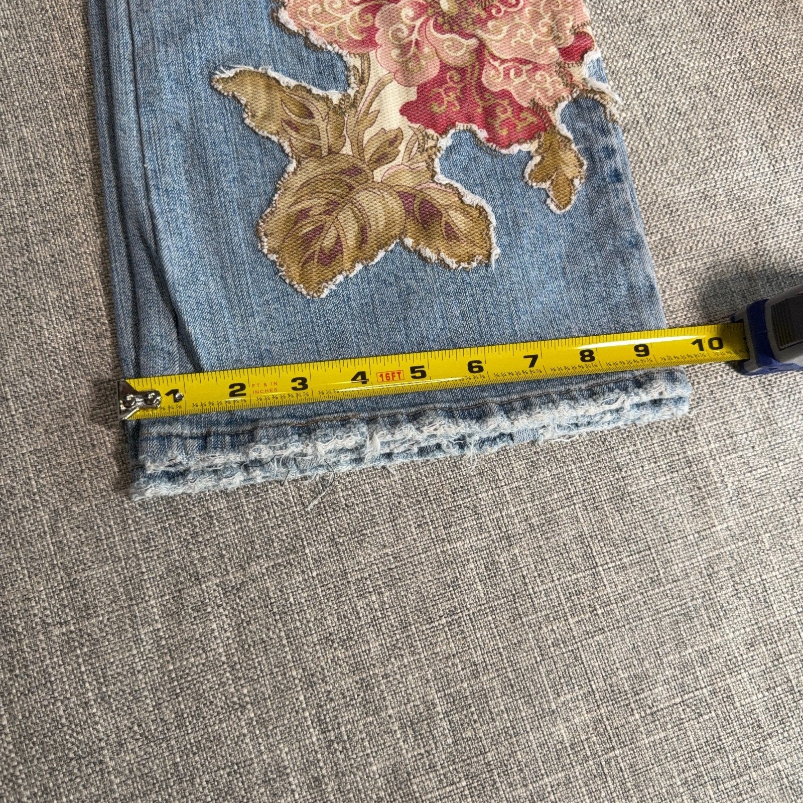 Z Cavaricci Jeans Womens 31/32 Light Wash Floral Applique Y2K Boho Flare Raw Hem