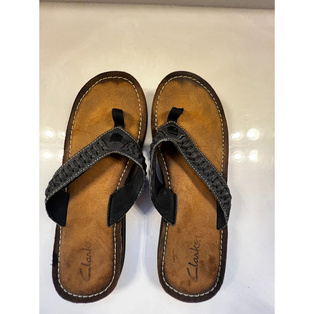 Clarks Womens 9W Black Leather Thong Sandals Wide Comfort Casual Slip On
