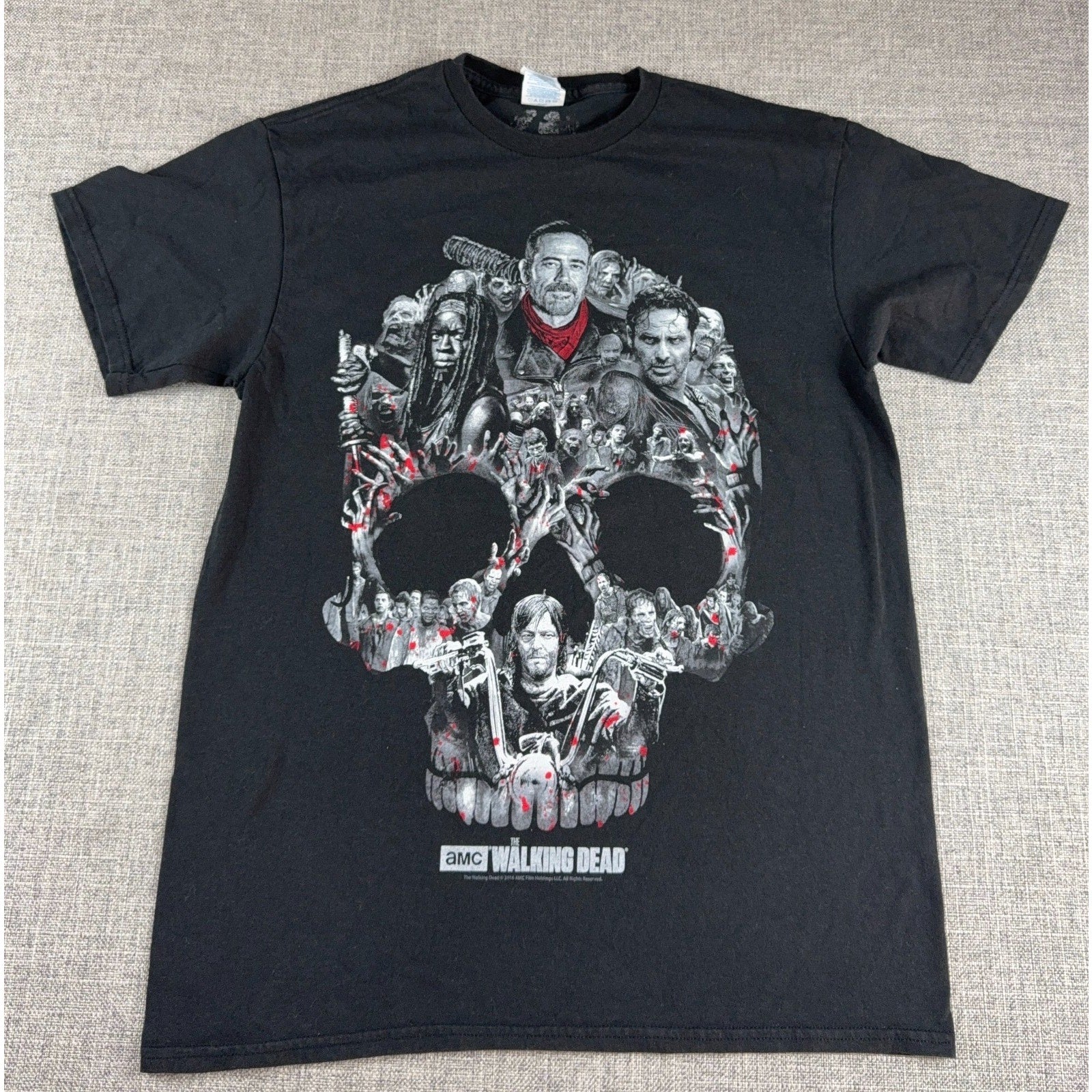 The Walking Dead T Shirt Mens M 2016 AMC Skull Graphic Negan Rick Daryl Delta