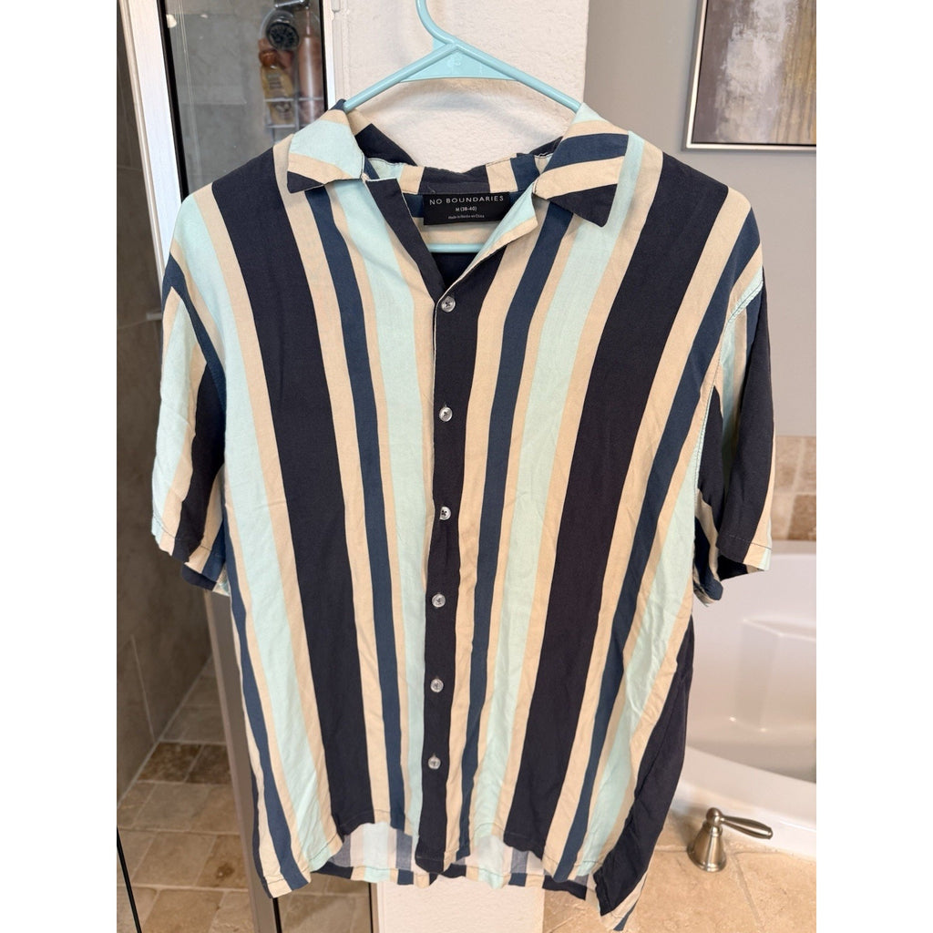 2 Men’s Button Up Shirts Medium Striped Short Sleeve Summer Vacation Bundle