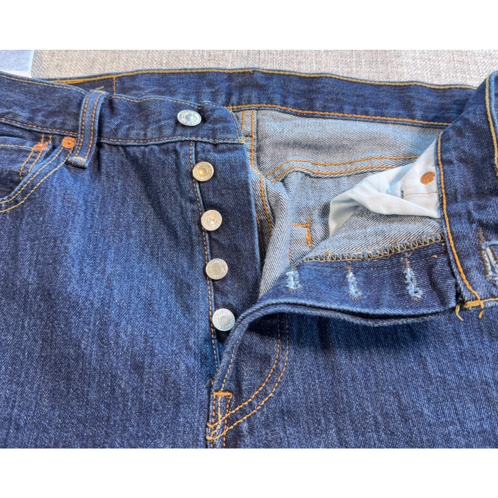 Levi’s 501 Jeans Mens 33x34 Tag 33x32 Actual Made in Egypt Button Fly Denim