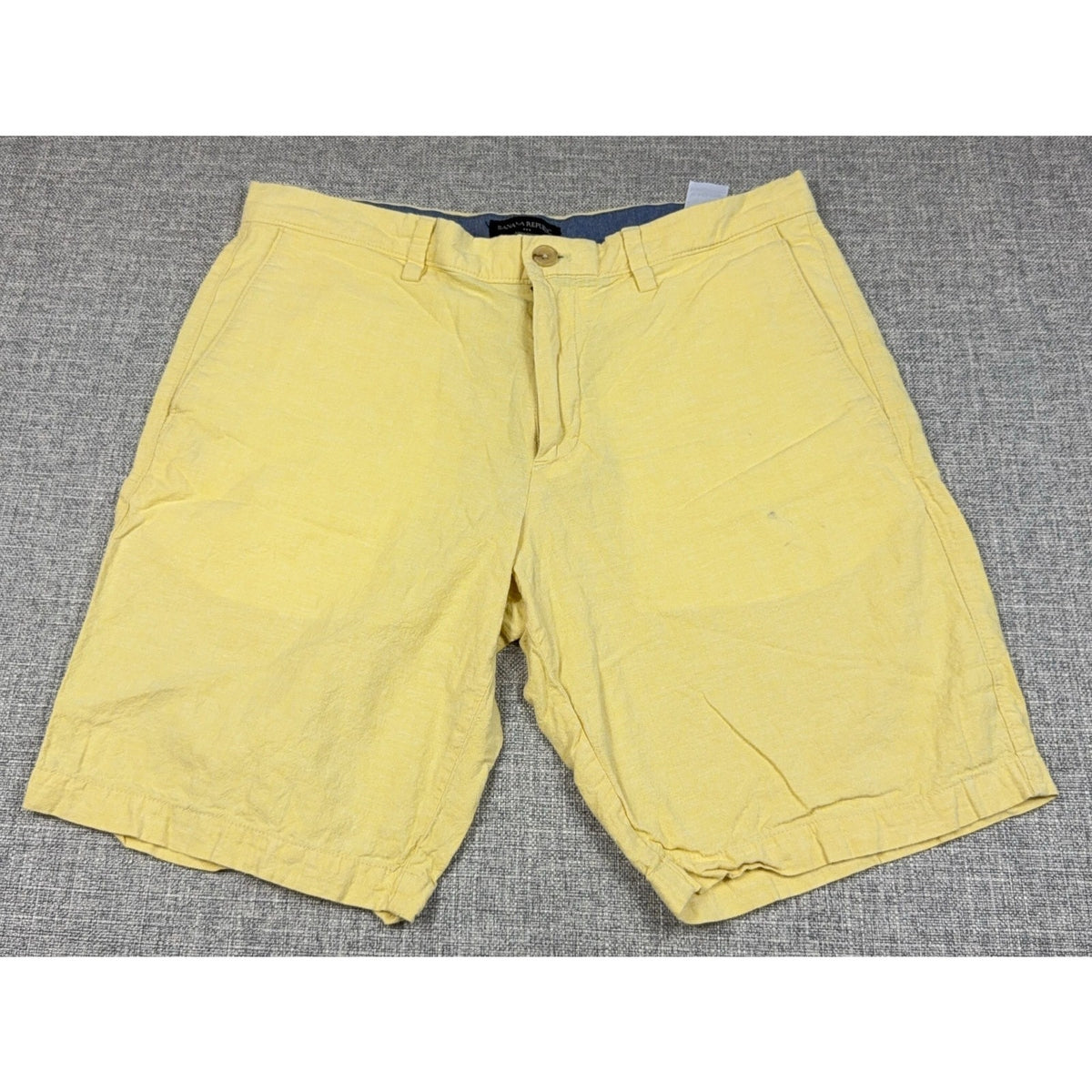 Banana Republic Shorts Lot 3 Men's Size 33 Aiden White Yellow Khaki Bundle