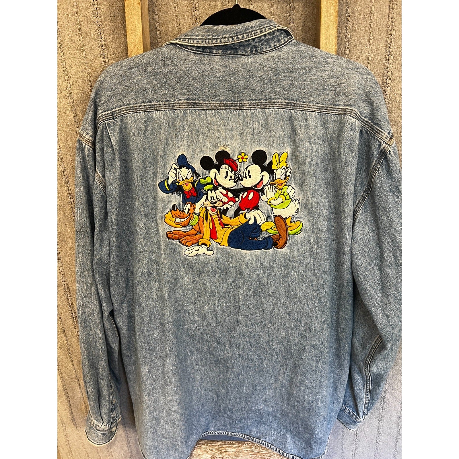 Vintage Disney Store Denim Shirt XL Mickey Minnie Donald Goofy Pluto Embroidered