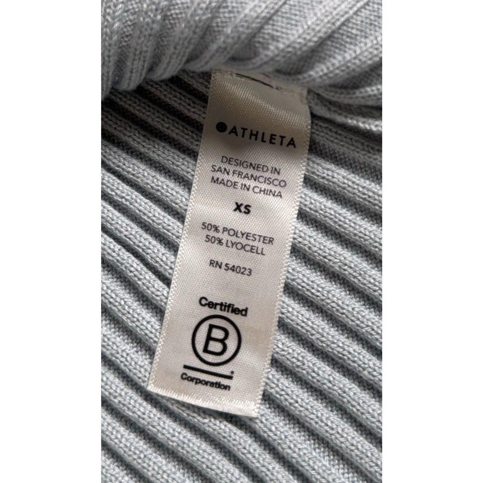 Athleta Women’s XS Ribbed Long Sleeve Top Light Blue Gray Stretch Fitted Tunic