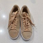 Puma Suede Classic Womens 8 Beige Peach Low Top Sneakers Casual Shoes US 5.5
