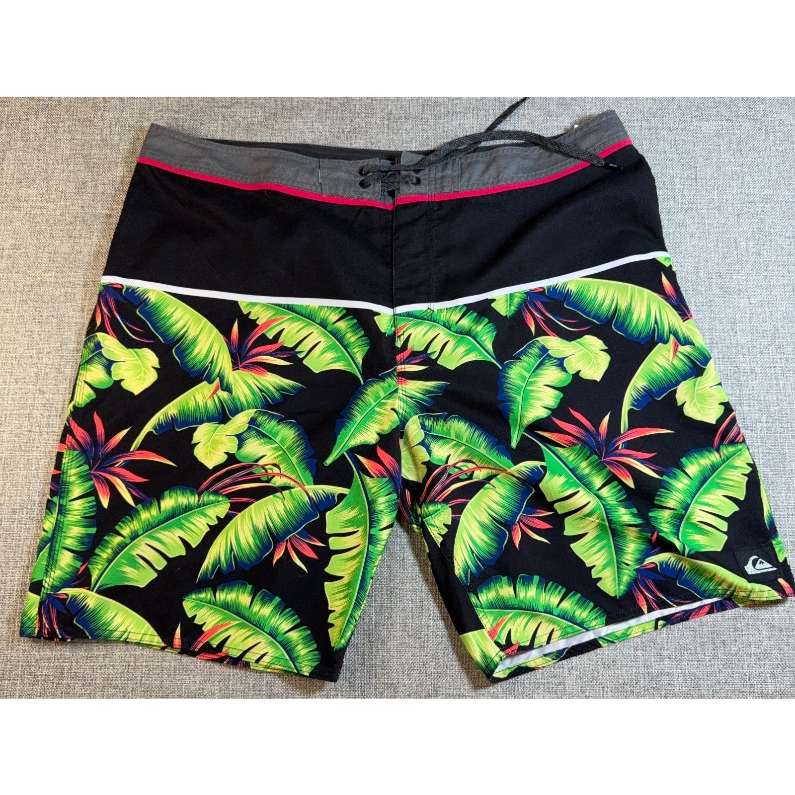 Quiksilver Boardshorts Mens 40 Tropical Floral Swim Trunks Black Neon Surf