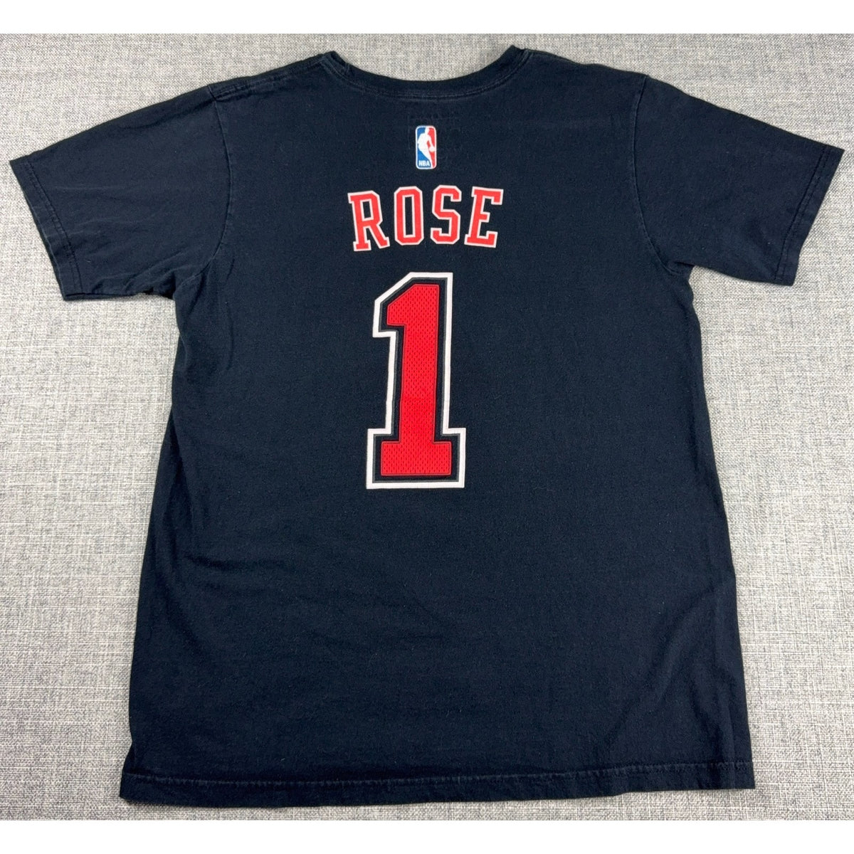Adidas Derrick Rose Chicago Bulls #1 T Shirt Mens M NBA Black Stitched Graphic