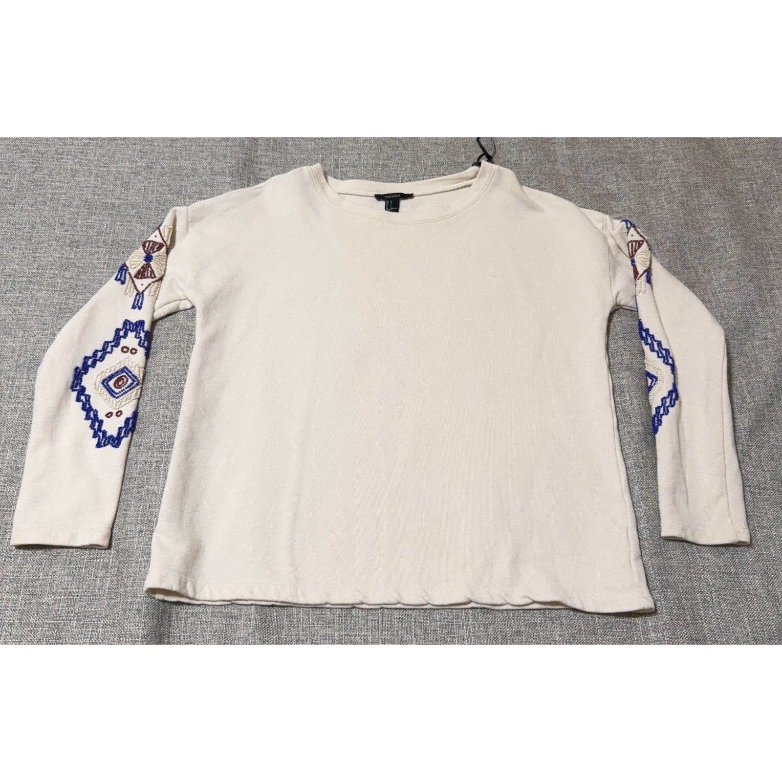 Forever 21 Women Small Cream Beaded Sleeve Crewneck Sweatshirt Boho Boxy