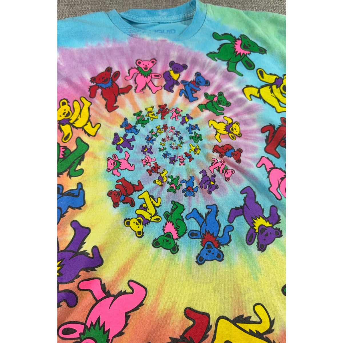 Liquid Blue Grateful Dead Spiral Bears long sleeve tie-dye shirt in men’s size M