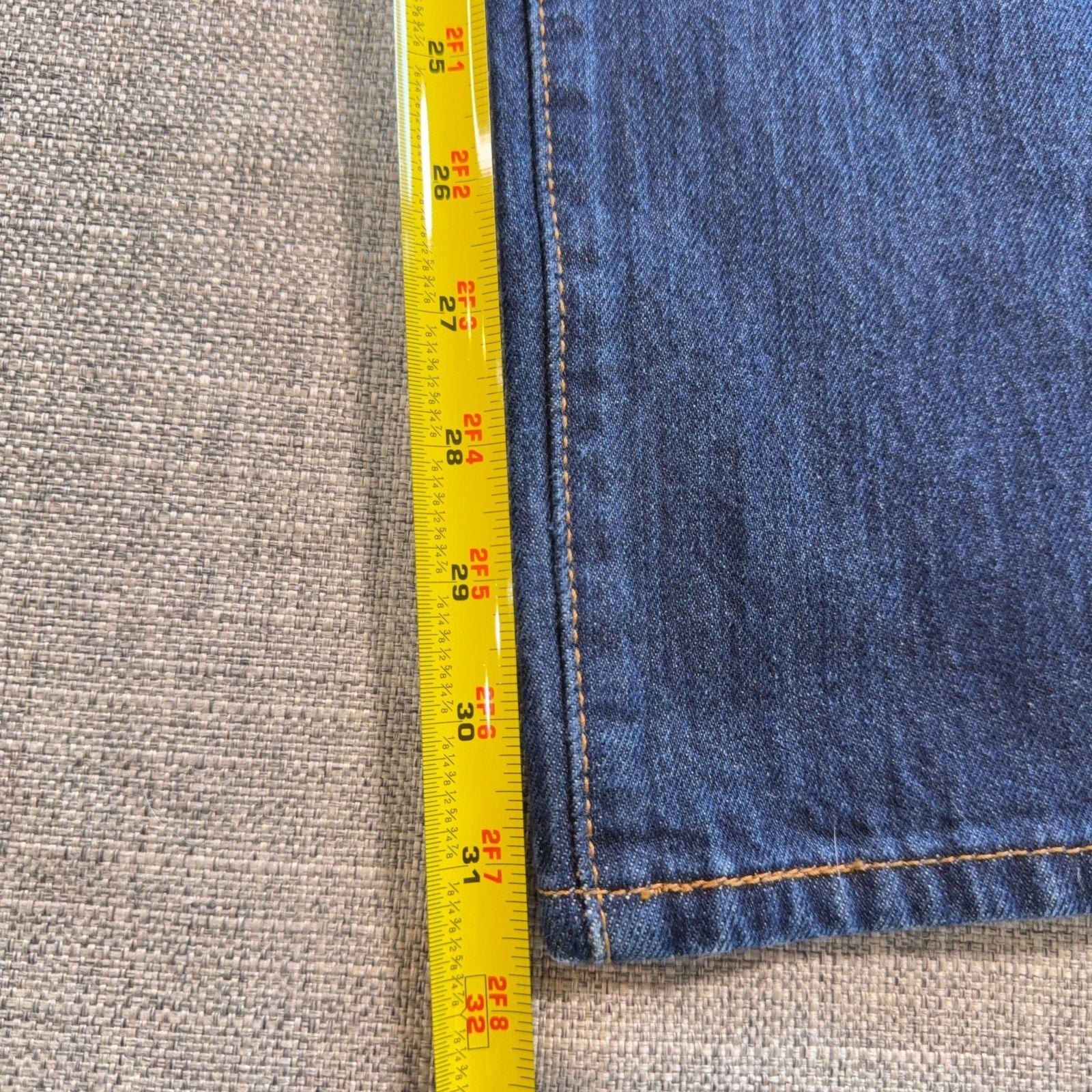 Levi’s 501 Jeans Mens 33x34 Tag 33x32 Actual Made in Egypt Button Fly Denim