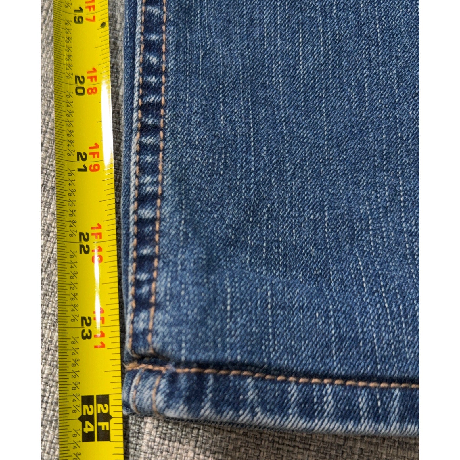 Blue Mountain Women’s Size 16 Cropped Straight Leg Stretch Jeans