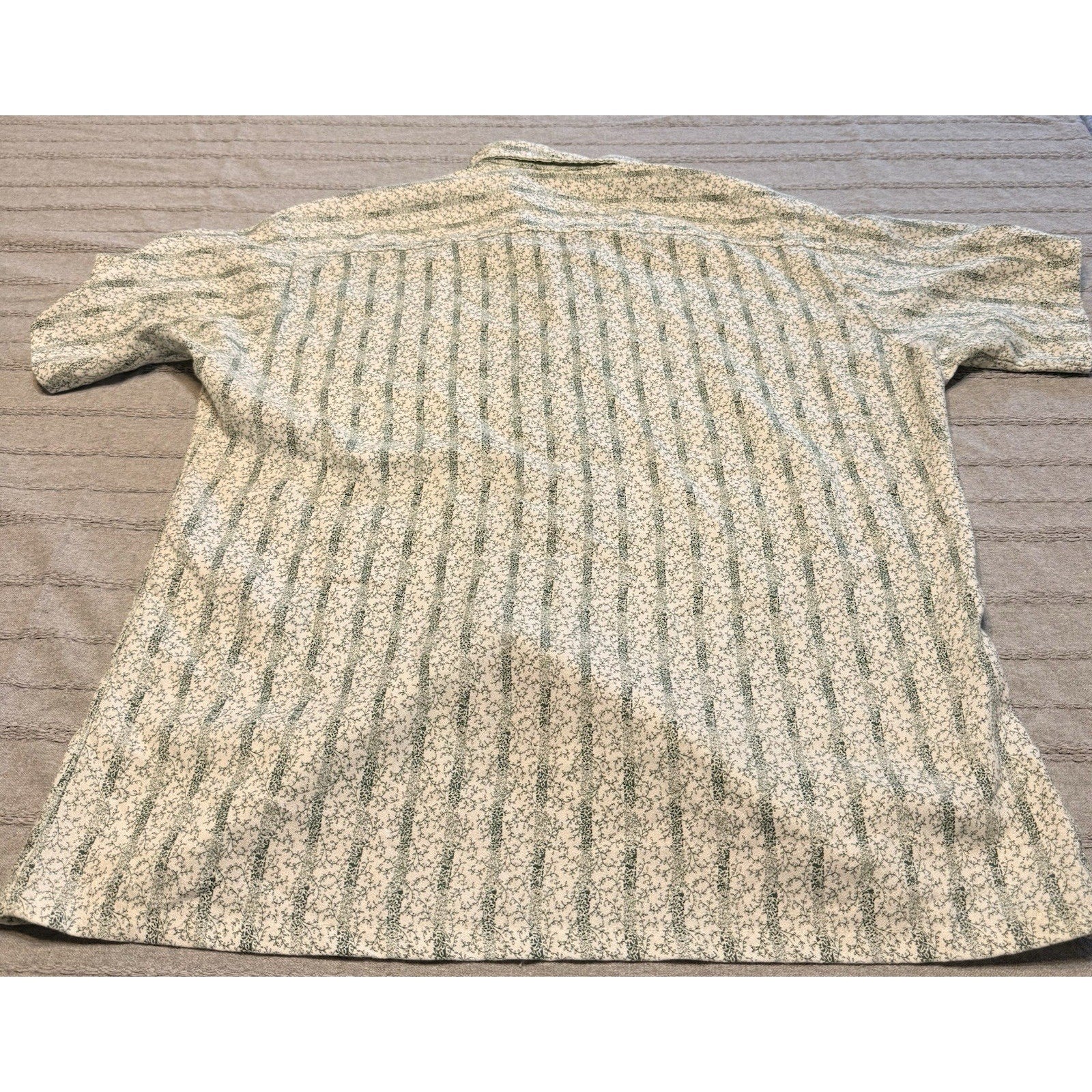 Vintage Sir Walter Shirt Mens Large Green Pattern Short Sleeve Button Up Retro
