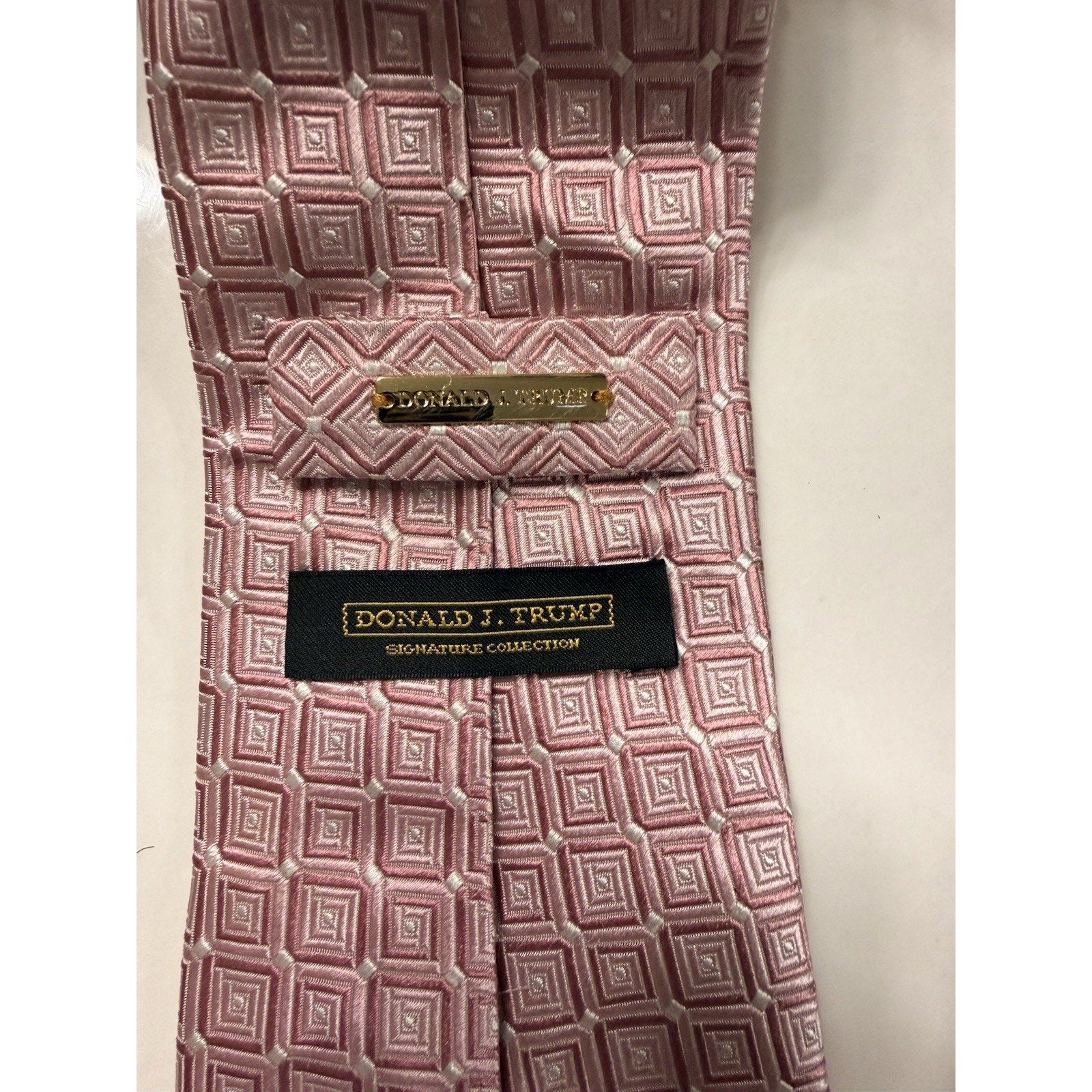 Donald J. Trump Signature Collection Pink Geometric Silk Tie Luxury Power Tie