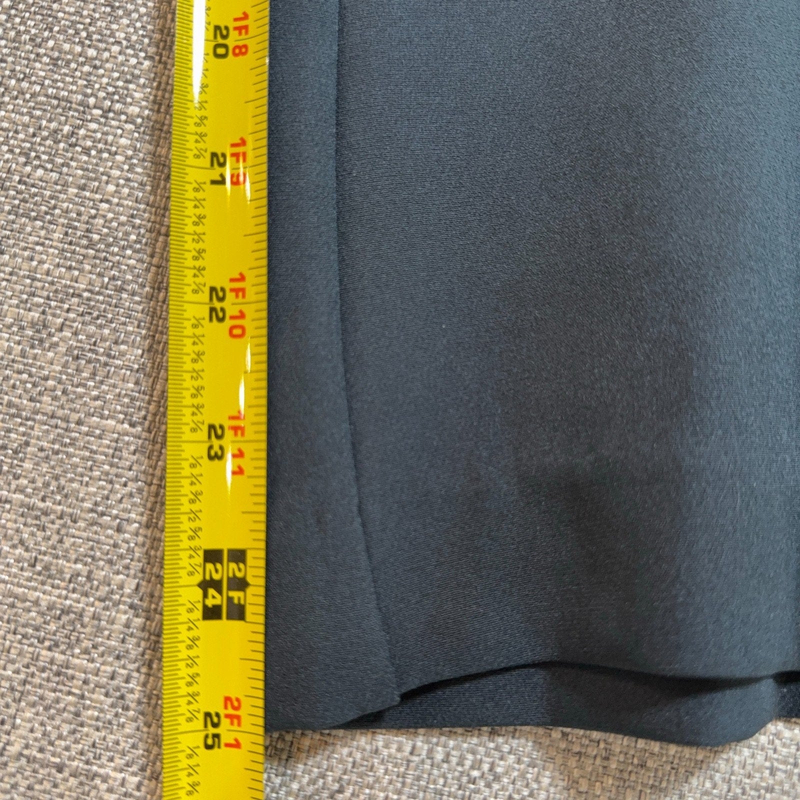 Liverpool Los Angeles Womens 14/32 Black Cropped Flare Dress Pants Stretch Flaw