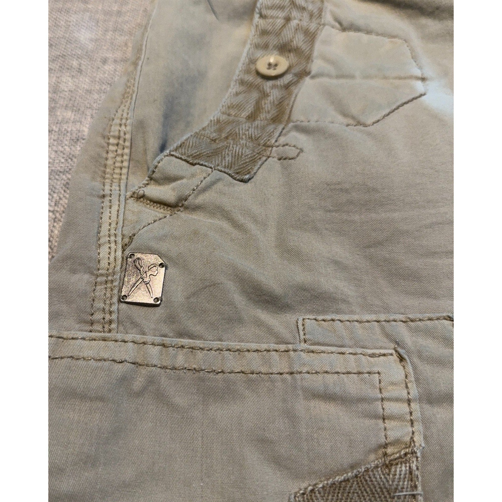 Marc Ecko Cut Sew Cargo Shorts Mens 32 Khaki Y2K Skater Baggy Utility Streetwear
