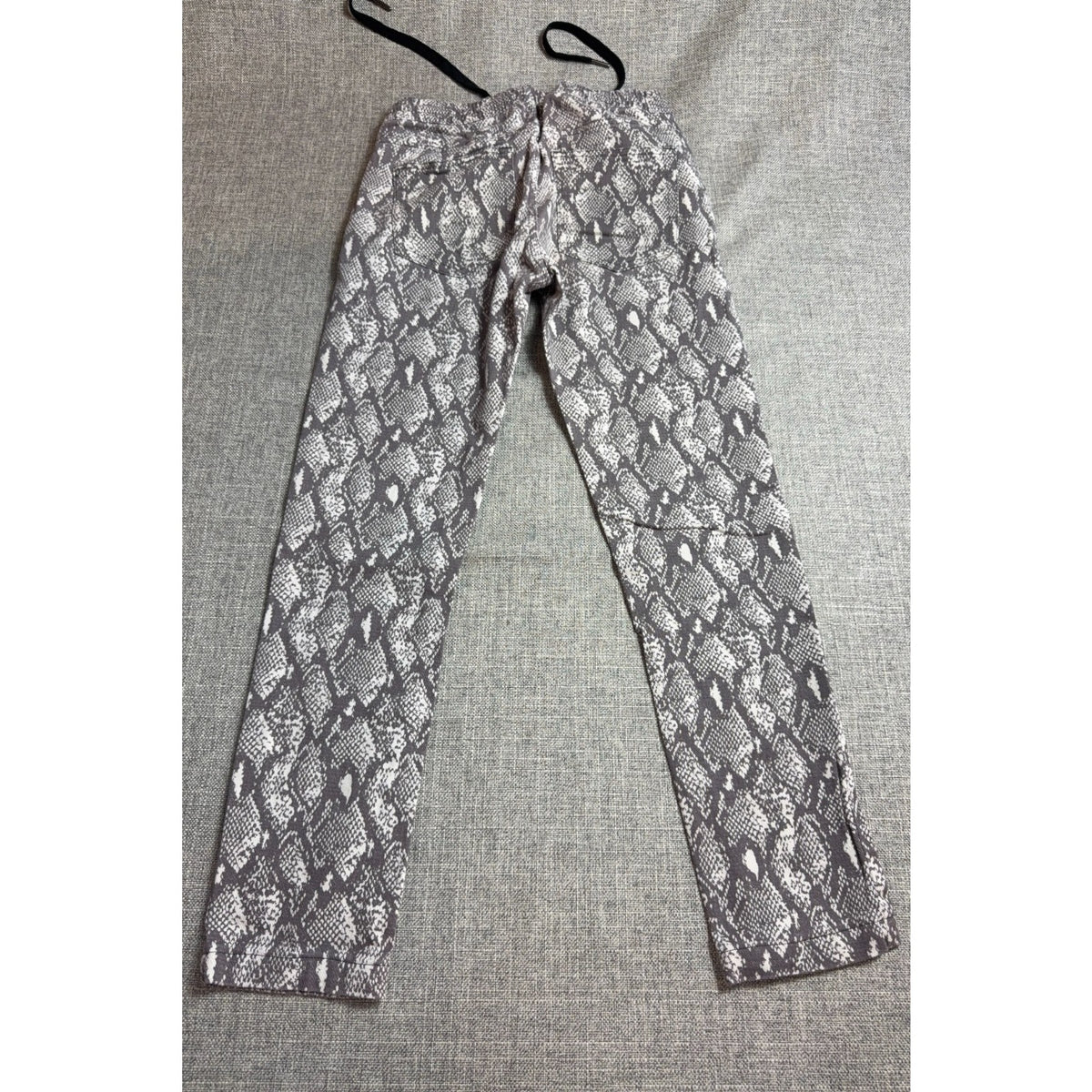 Urban Outfitters Snake Print Pants Womens S Gray White Pull On Cropped 25.5