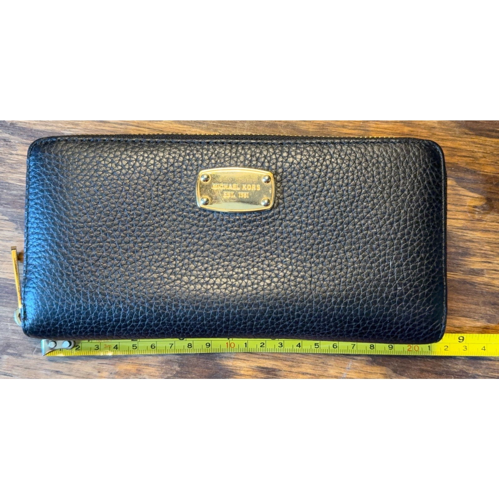 Michael Kors Wallet Black Zip Around Continental Pebbled Leather Gold Logo Women