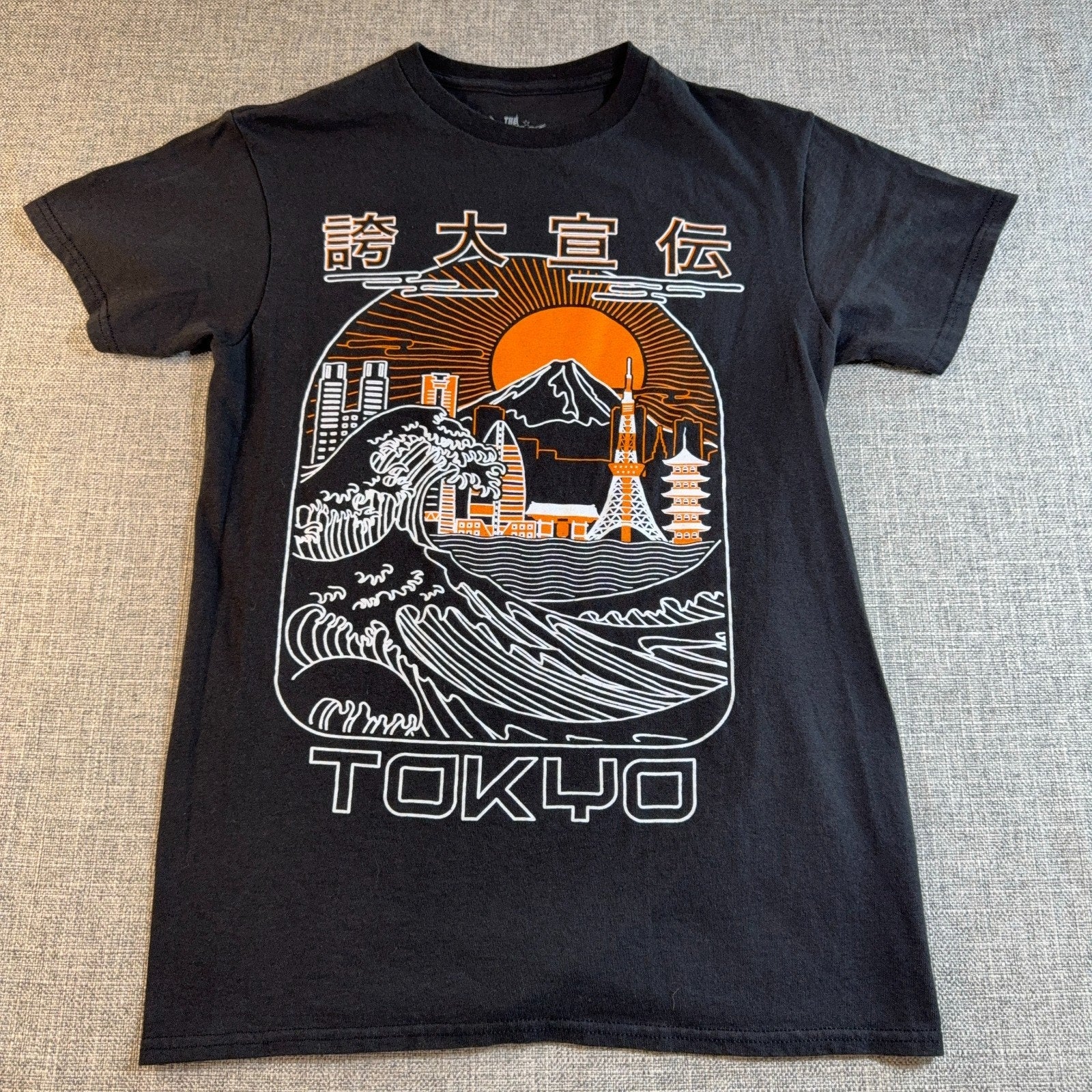 The Young & Wild Tokyo Japan T Shirt Mens S Black Mt Fuji Great Wave Graphic