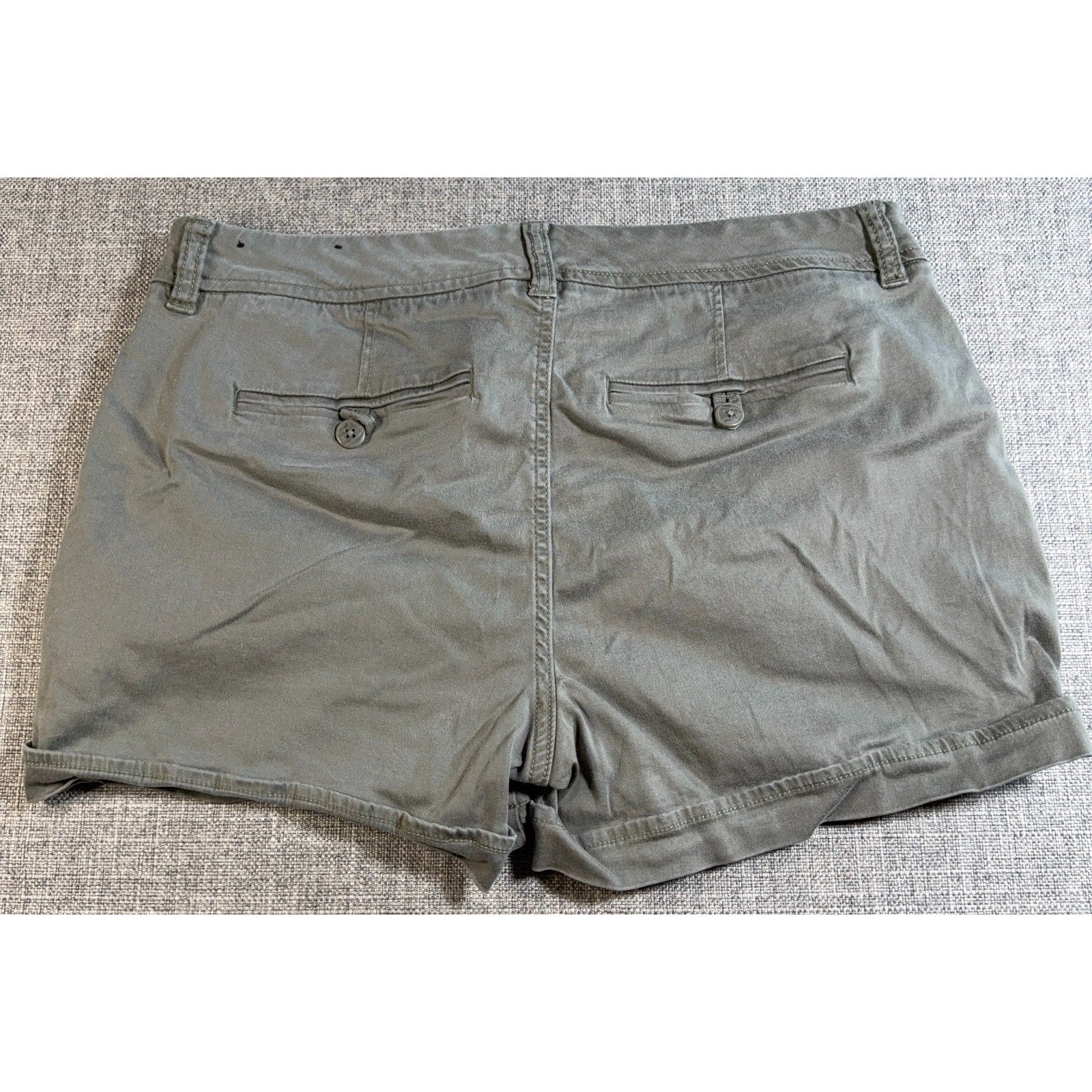 Liverpool Los Angeles Womens Chino Shorts Size 8 29 Olive Green Rolled Cuff