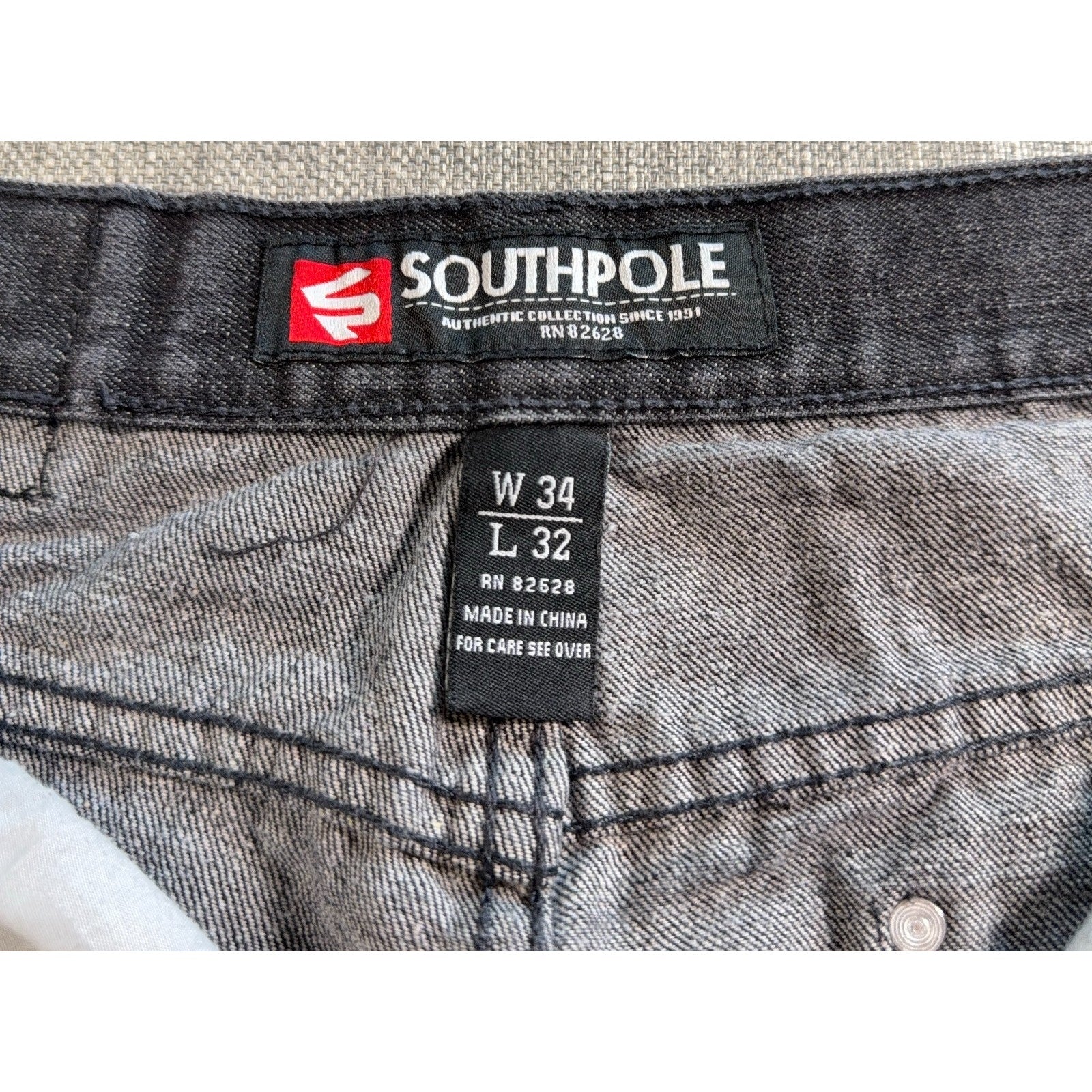 Southpole Jeans Mens 34x32 Black Denim Y2K Streetwear Relaxed Straight Fit 2000s