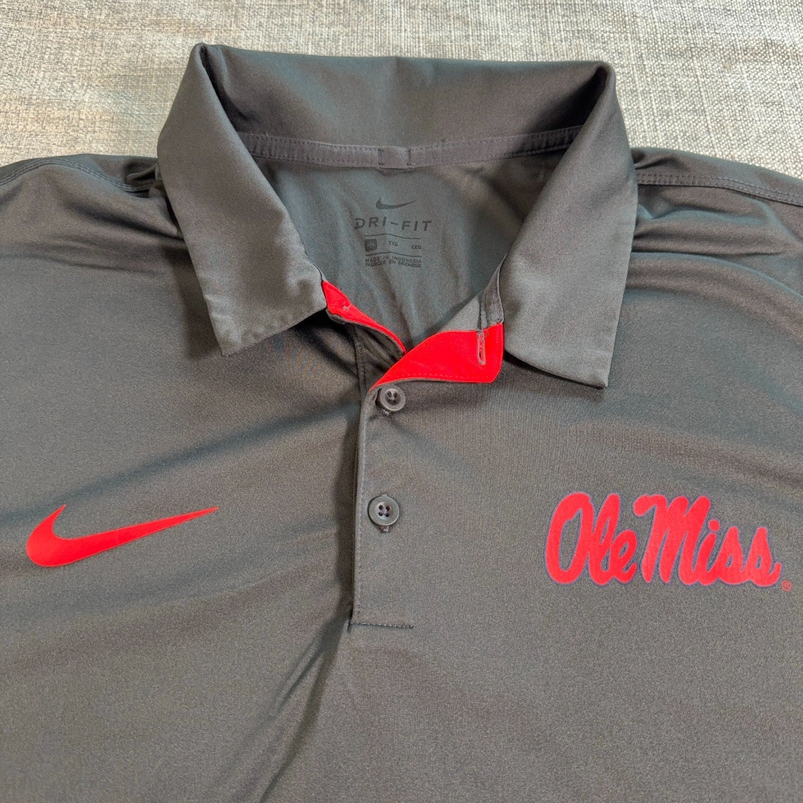 Nike Ole Miss Rebels Polo Shirt Mens 2XL Gray Red Dri-FIT NCAA Golf Performance