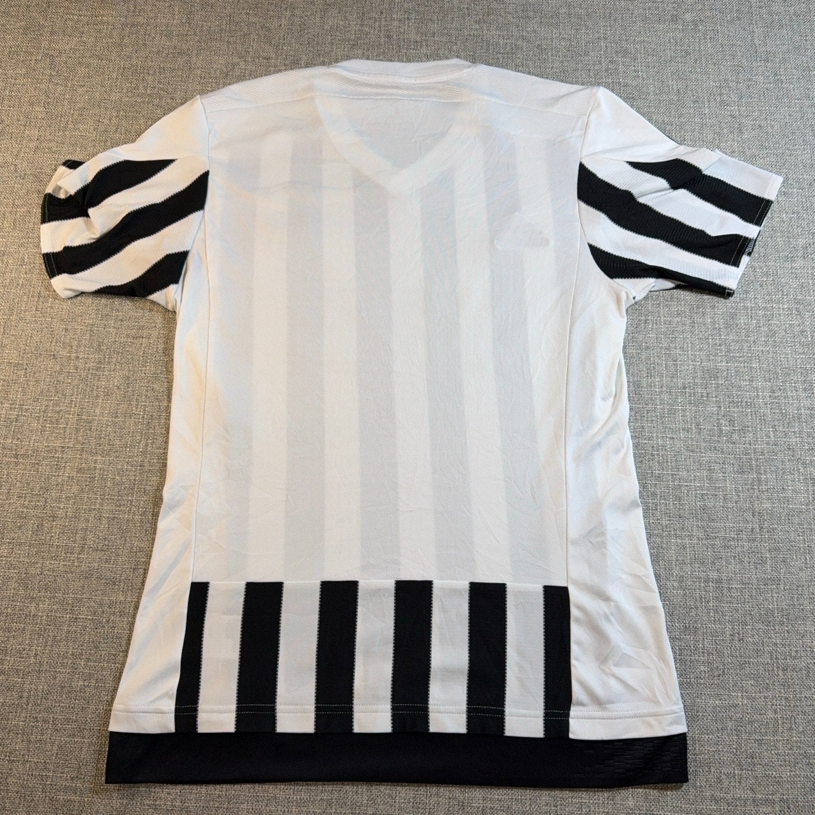 Adidas Juventus 2015/16 Home Jersey Men S Black White Jeep AA0336 Italy