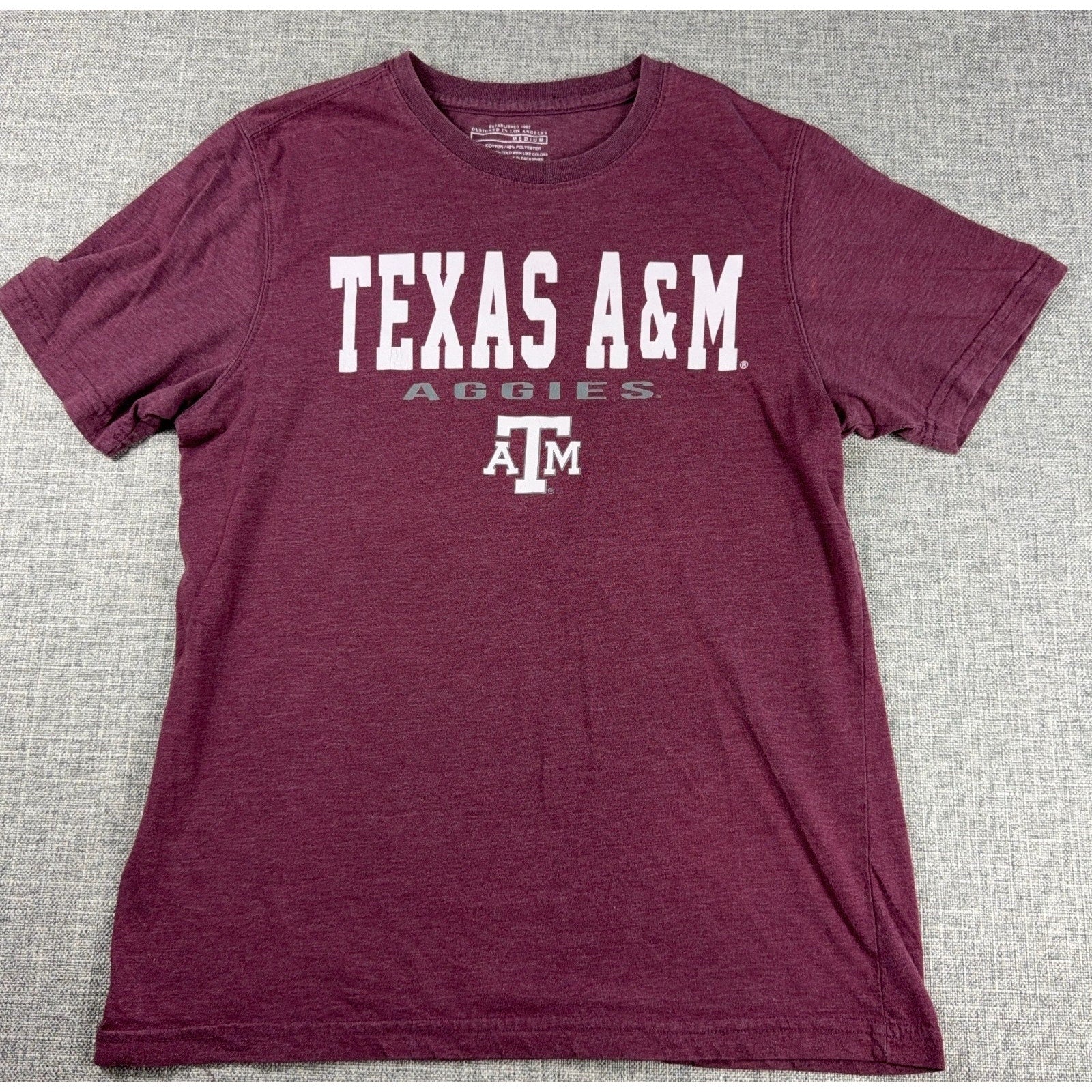 Texas A&M Aggies Colosseum T Shirt Mens Medium Maroon NCAA College Graphic Tee
