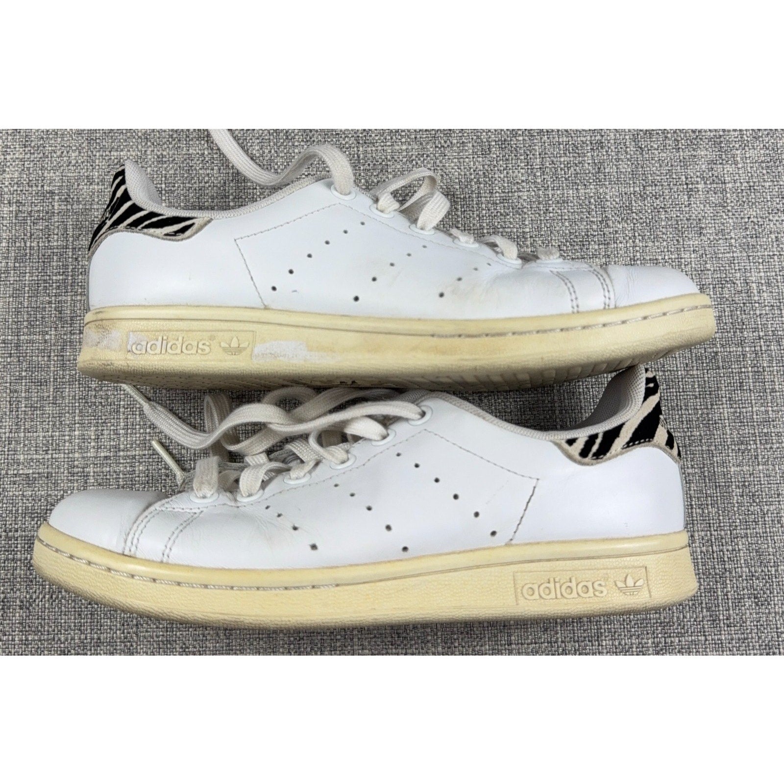adidas Stan Smith White Zebra Women’s 6 Leather Sneakers B26590 Animal Print