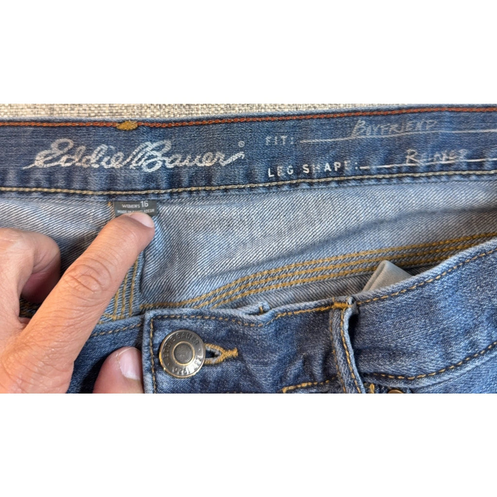 Eddie Bauer Women's Boyfriend Jeans Size 16 Button Fly Relaxed Blue 29 Inseam