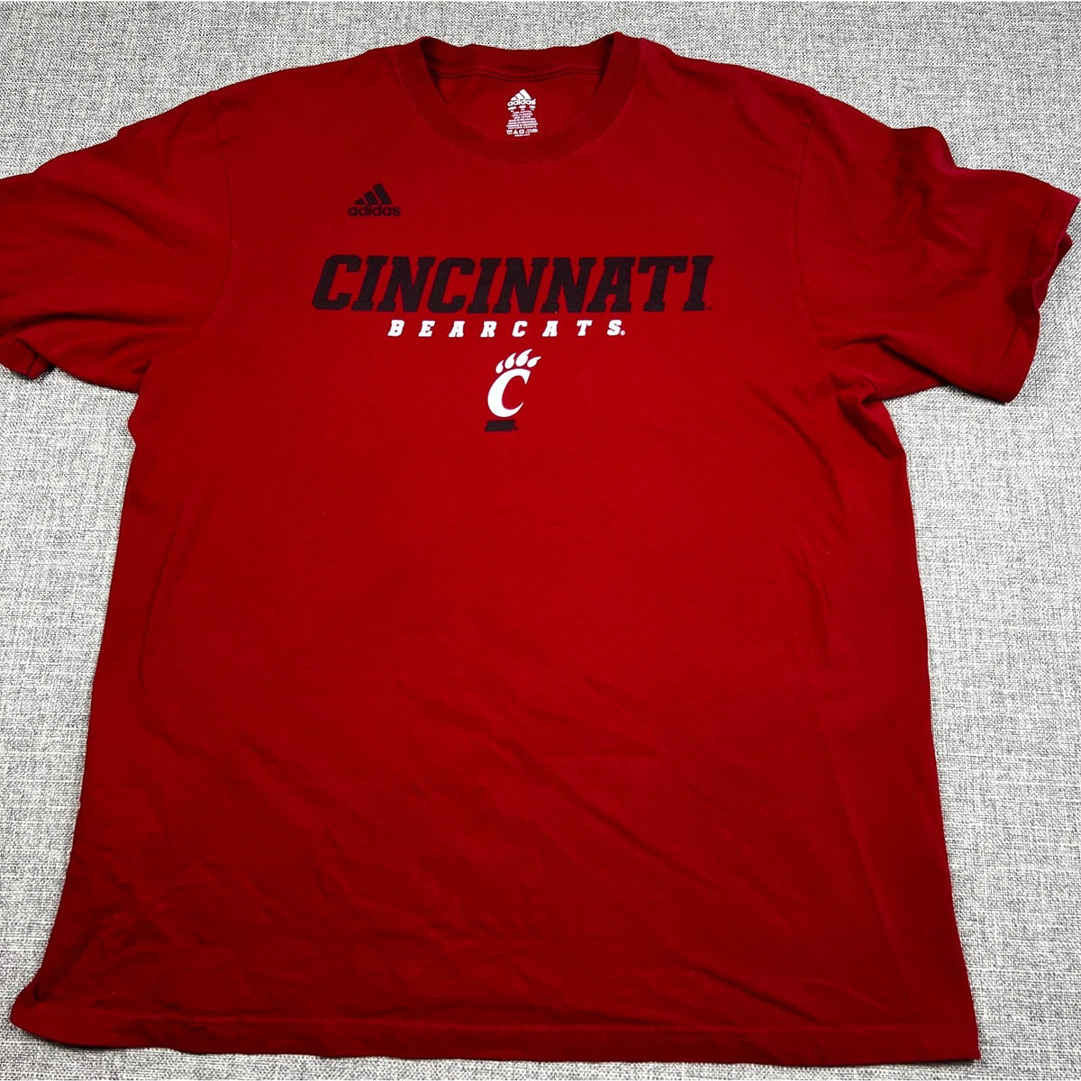 Adidas Cincinnati Bearcats T Shirt Mens XL Red NCAA College Cotton Graphic Tee