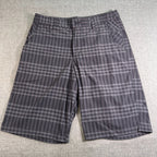 Lululemon Men’s Shorts 32 Gray Plaid Golf Athletic Stretch Nylon 10.5” Inseam