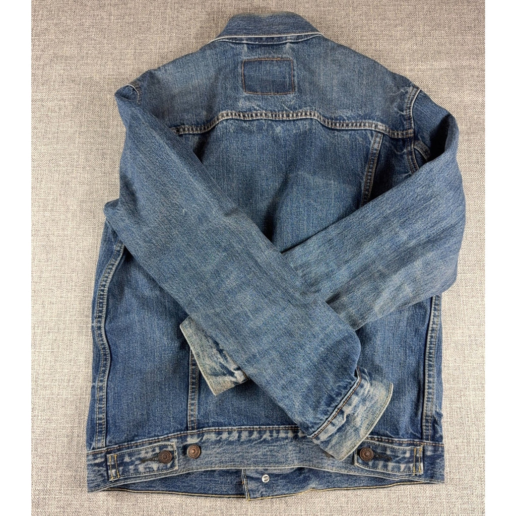 Levi's 72334 Men's M Denim Trucker Jacket Blue Distressed Faded Jean Jacket