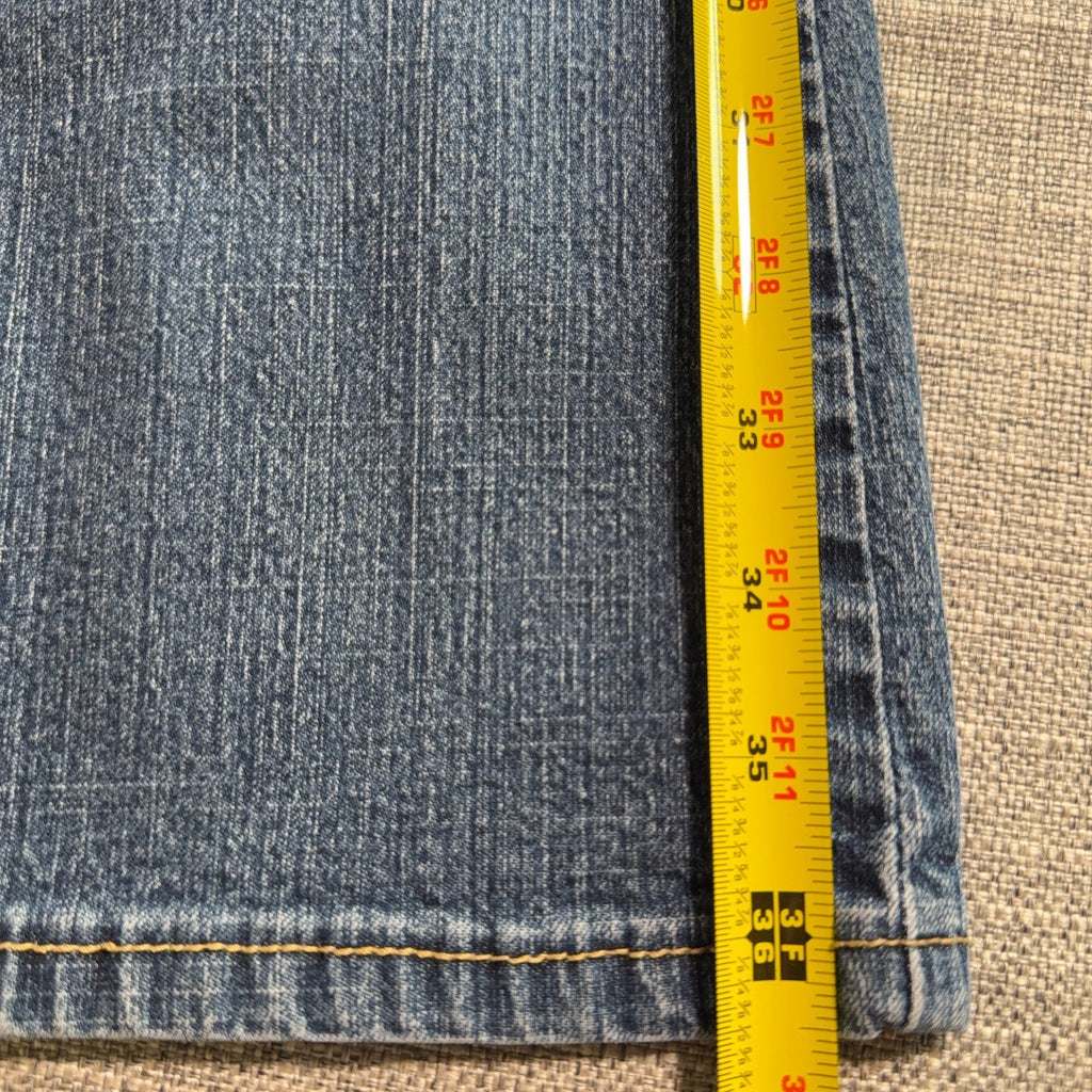 Lot of 2 Levi’s Women’s Jeans Size 8M Bootcut Stretch Denim Blue Category