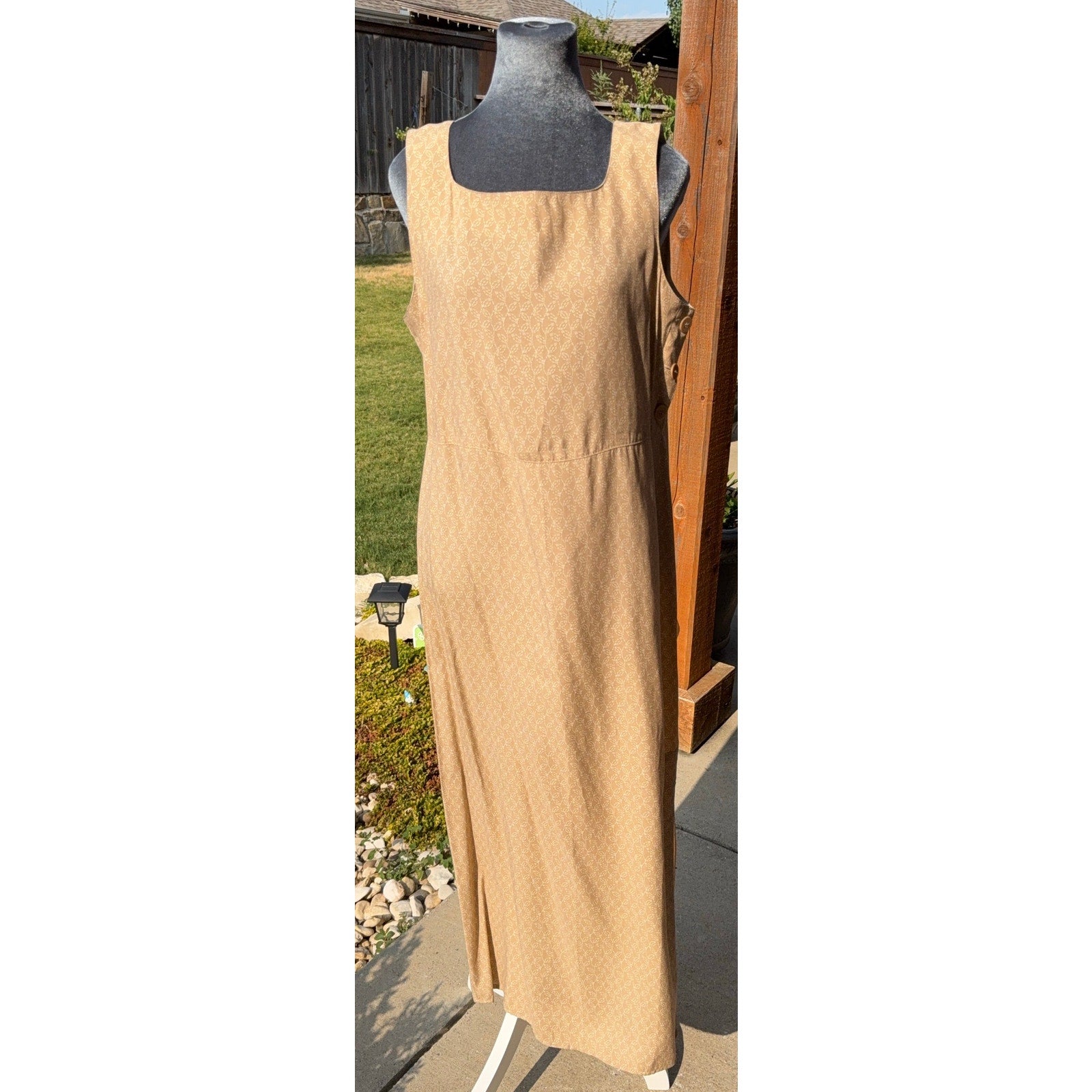 Vintage Norton McNaughton Maxi Dress M 100% Rayon Tan Leaf Print 90s Sleeveless