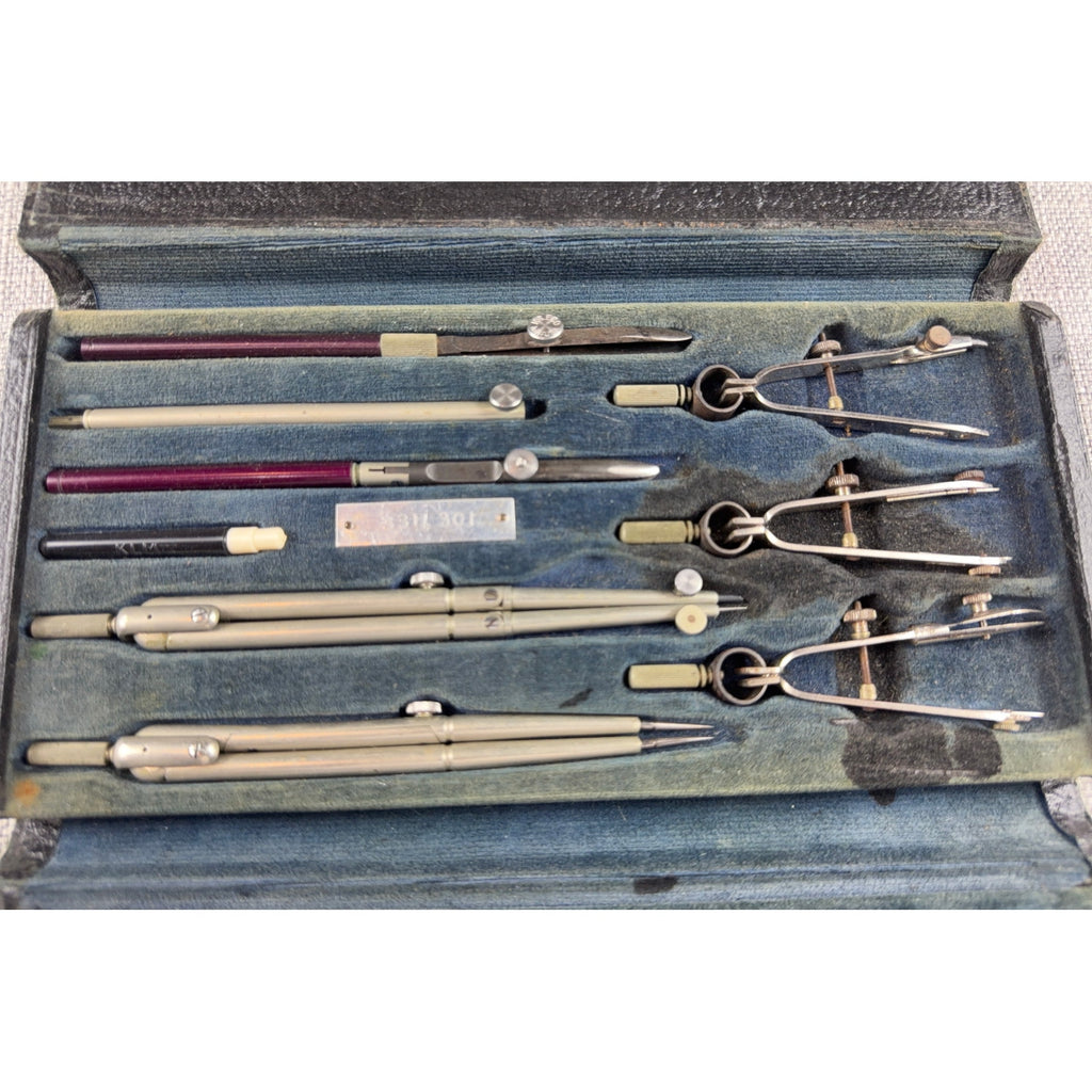 Vintage Keuffel & Esser Minusa 795-8 Drafting Tool Set Compasses Case USA K&E