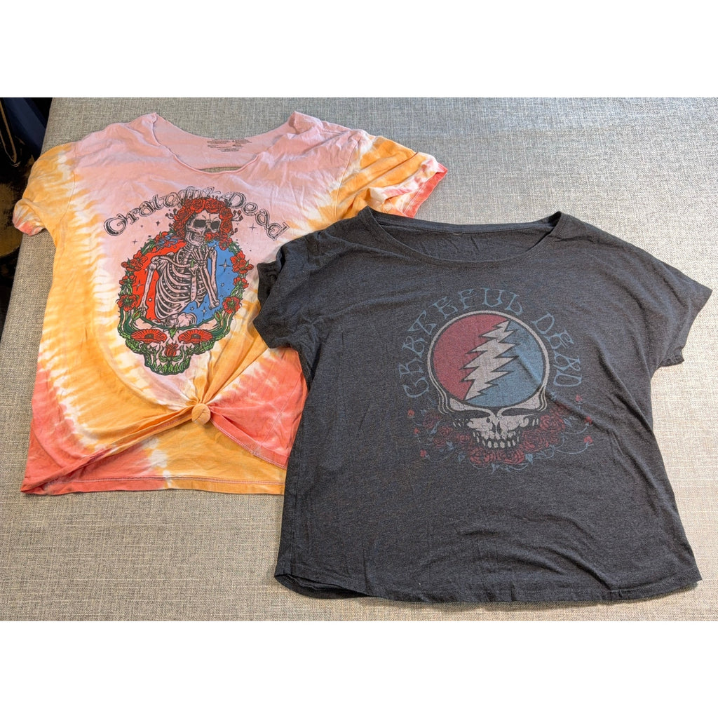 2 Grateful Dead Women’s Graphic Tee Bundle Tie Dye Stealie Skull Tops L XL