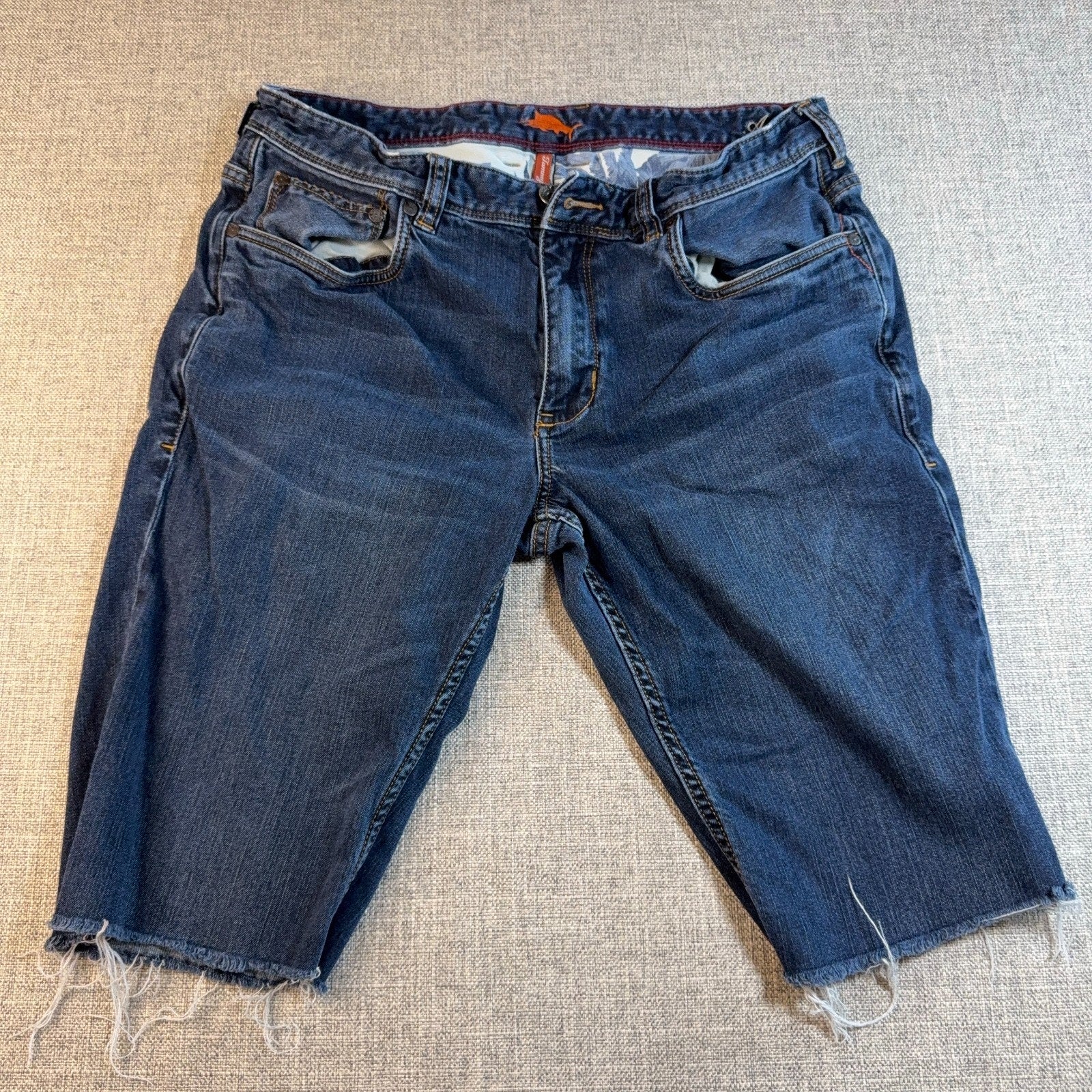 Tommy Bahama Sand Drifter Mens 34 Blue Denim Cutoff Jorts Raw Hem