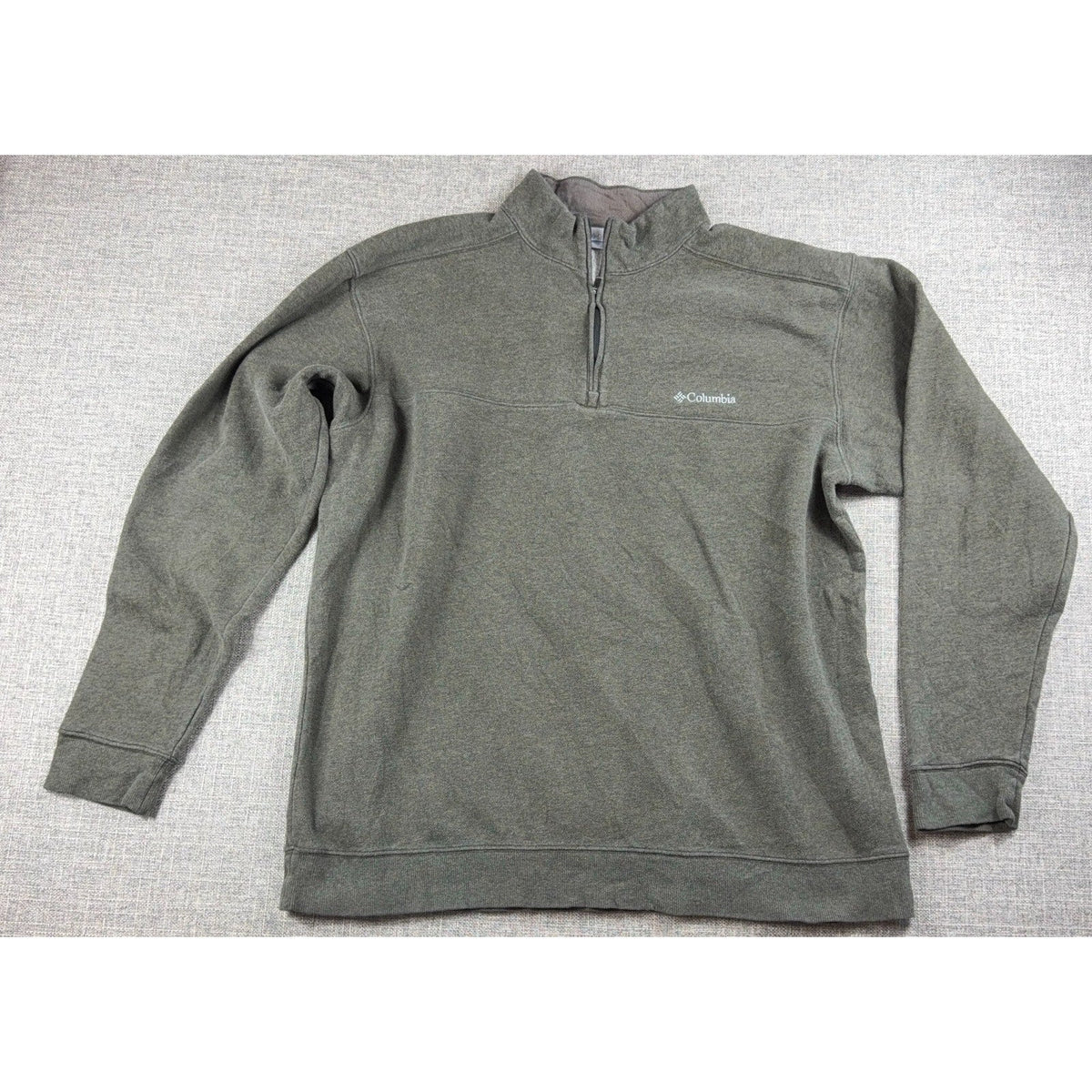 Second Half Supply Co, LLC Columbia heather gray quarter-zip fleece pullover with mock neck and embroidered logo