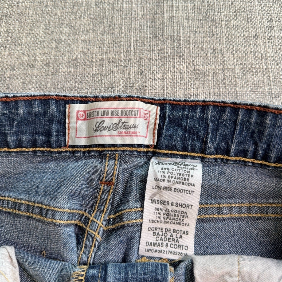 Second Half Supply Co, LLC Levi Strauss Signature low rise bootcut jeans size 8M interior label and care tag