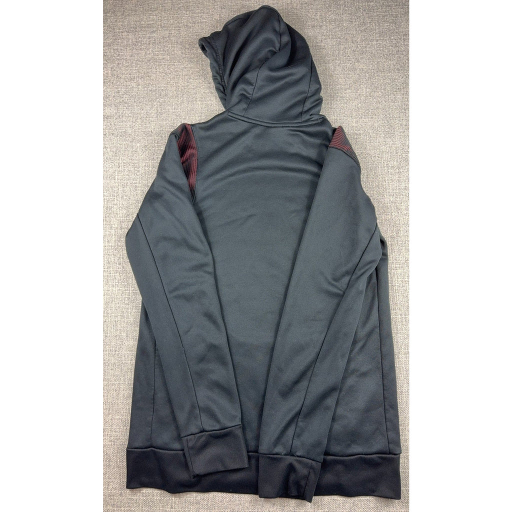 Back view of Second Half Supply Co, LLC Nike Georgia Bulldogs black performance hoodie with textured shoulder panels