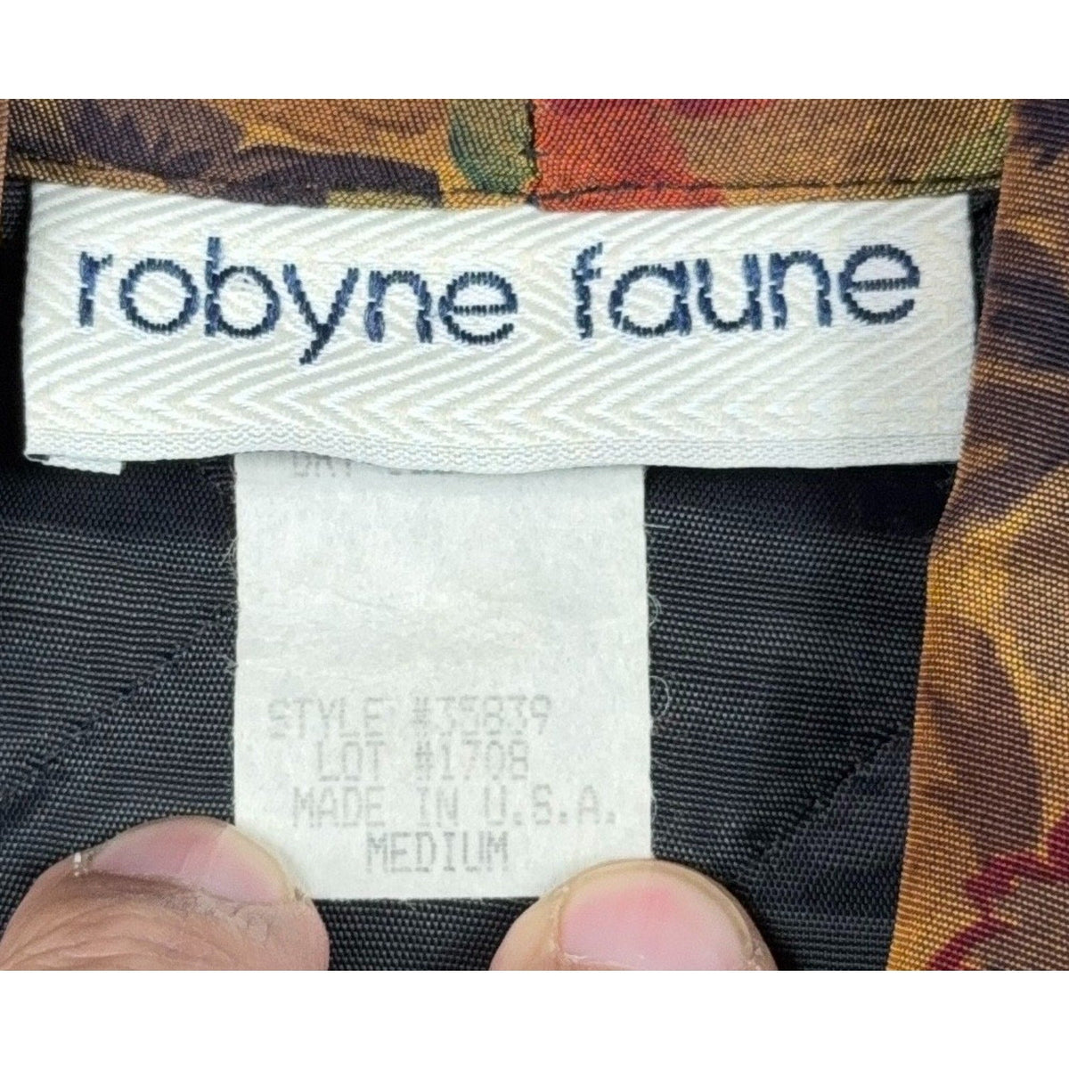 Second Half Supply Co, LLC vintage Robyne Faune quilted jacket clothing label and care tag in size medium